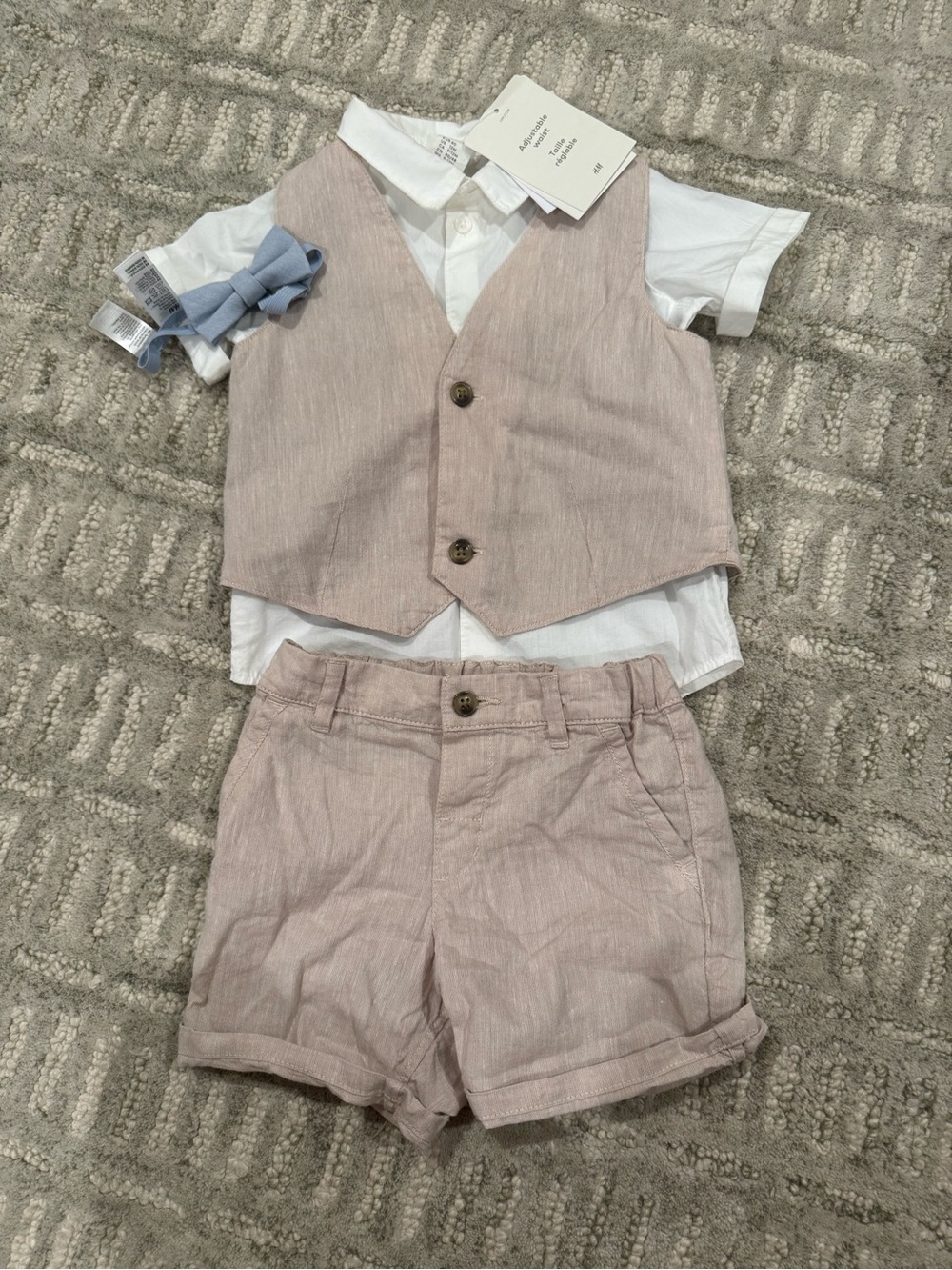NWT H&M Baby Linen-Look Vest & Shorts Set with White Shirt and blue bow tie